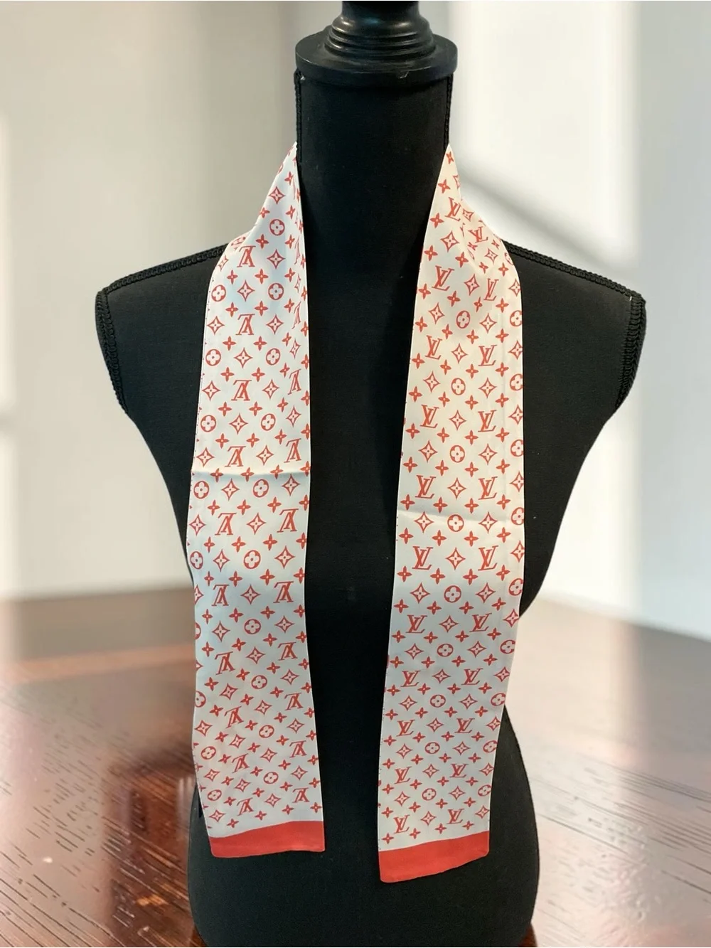 NWT Source Uknown White & Red Silk Twilly Scarf